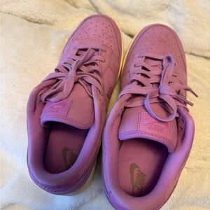 Nike Women’s Lavender/Pink Low-Top Sneakers